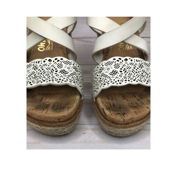 Salvatore Ferragamo White Leather Scalloped Wedge Espadrilles Sz 6 - Picture 6 of 14